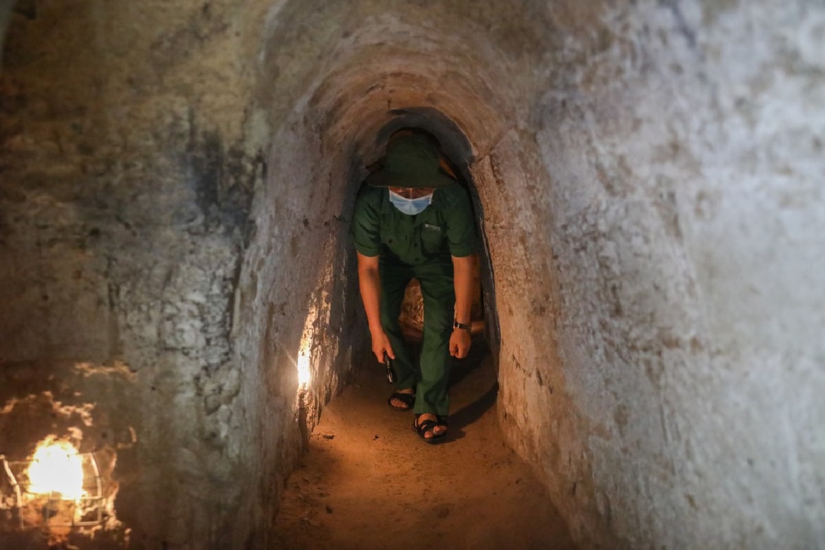 Inside the narrow tunnels, visitors can experience the resilience and ingenuity that defined guerrilla life beneath the surface